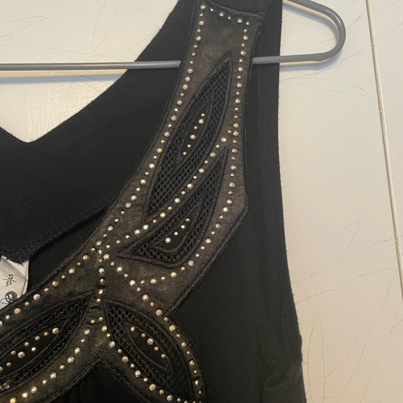 Black A-Line Party Dress with Beaded V-Neck - Picture 5 of 8